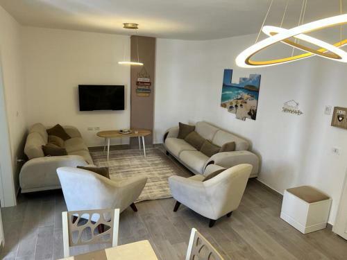 Modern Apartment At Grand Blue Fafa Golem