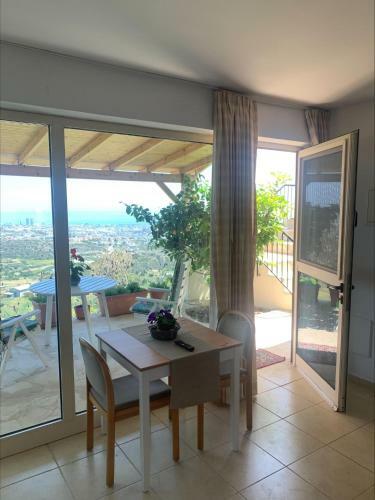 Apartamento Breath-taking Studio On Hill Top With Pool