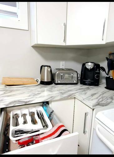 Apartamento Beautiful & Stylish 2 Bedroom Private Basement Suite