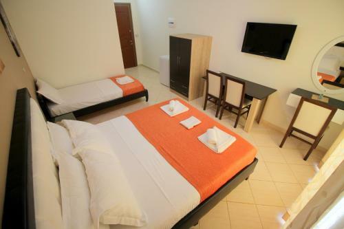 Downtown Hotel