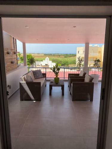 Casa Azzuro - Luxurious Modern Apartment Kapparis