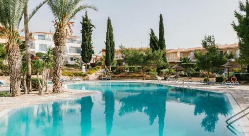 Regina Gardens - Stylish Modern 1 Bedroom Apartment