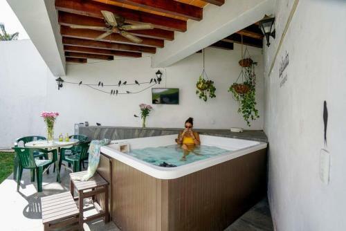 Apartamento Hostpal Beautiful Downtown Home, Jacuzzi And Grill