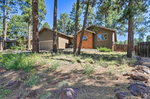Stylish Flagstaff Family Home With Fire Pit!