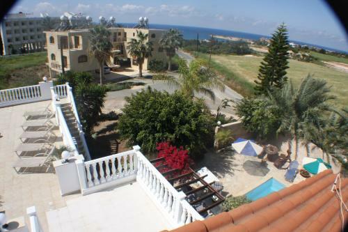 Lovely 7 Bedroom Villa