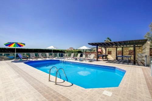 Villa Joanna Coral Bay By Villa Plus