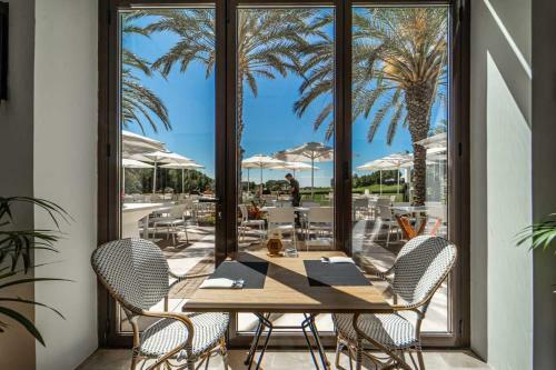 Spectacular Apartment In Las Colinas - Ls21lc
