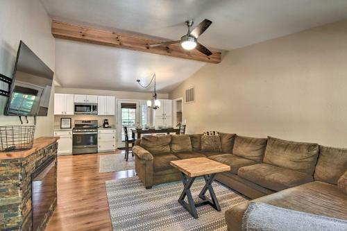 Pinetop Oasis With Private Yard - Pet Friendly!