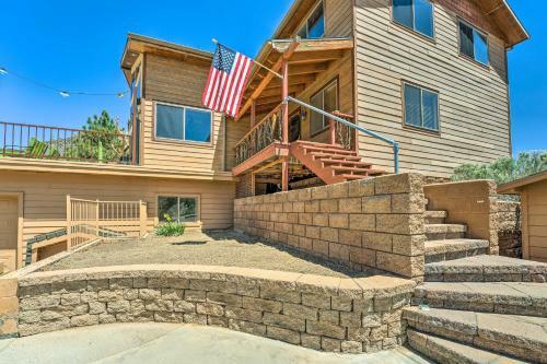 Huge Hualapai Cabin With Patio Above Kingman!