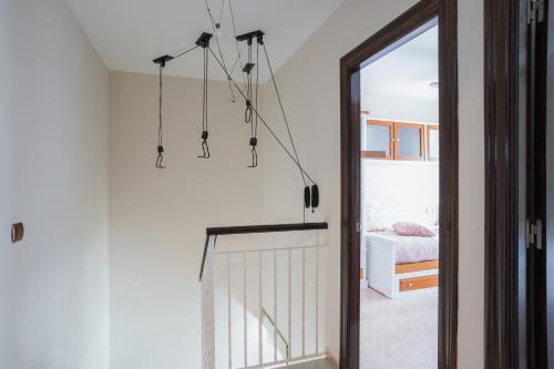 Street Level Apartment. Swimming Pool, Wifi,