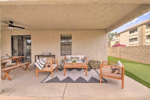 Modern Luxe Mesa Home Patio, Putting Green
