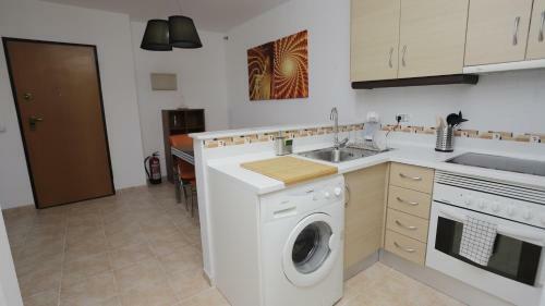 Apartamento ***preciosas Vistas + Piscina + Parking***
