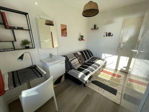 Hostal Independent Room With Stunning View In Pully