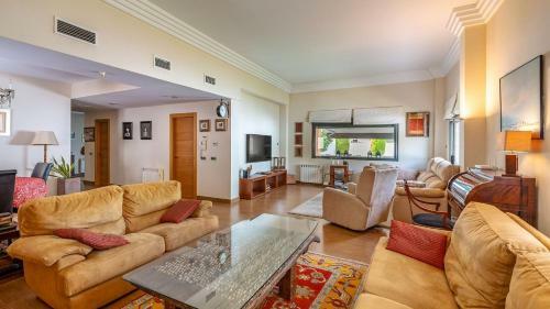 Villa De La Luz Albolote By Ruralidays