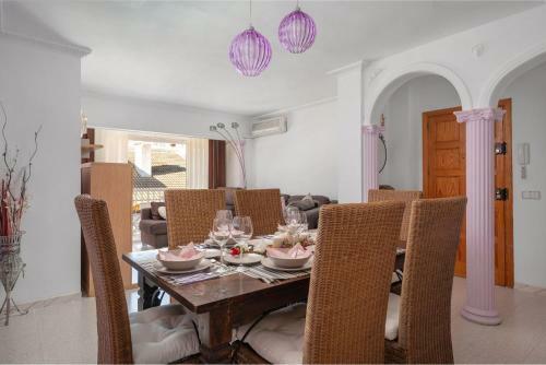 Apartamento Violet House - Alc�dia