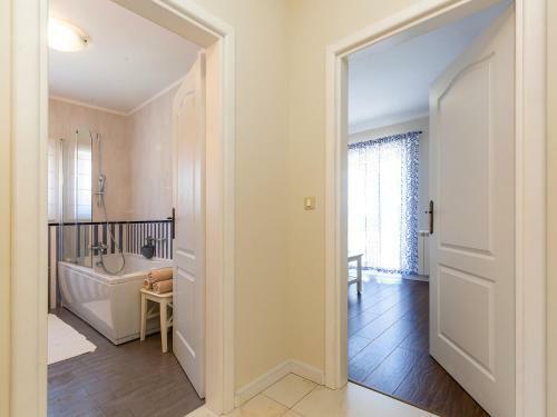 Villa Alba Vrsar With Jacuzzi And Sea View
