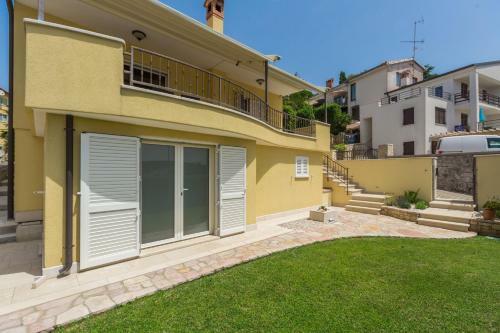 Villa Alba Vrsar With Jacuzzi And Sea View