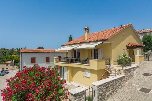 Villa Alba Vrsar With Jacuzzi And Sea View