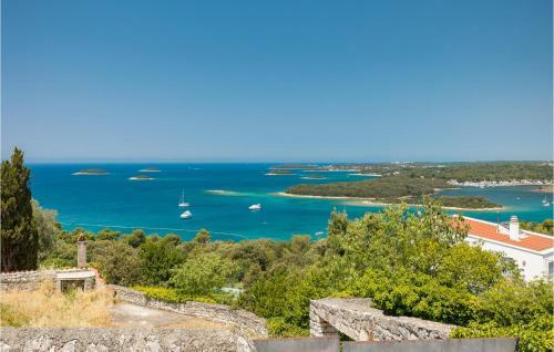 Nice Home In Vrsar With Wifi And 2 Bedrooms