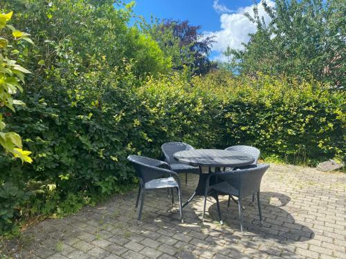 Spacious & Well Located Villa Apartement