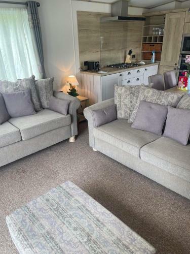 A Modern Static Caravan To Sleep 6 Comfortably