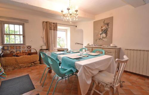 Holiday Home Cheval Blanc Chemin Du Milieu