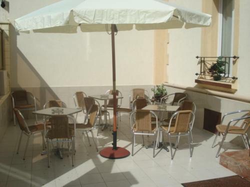 Hotel H�tel Victor Hugo