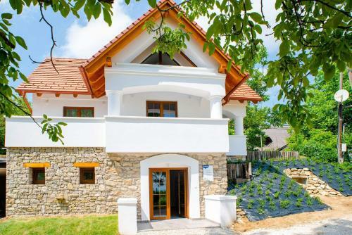 Apartamento Balatoncsics�i Borhaz