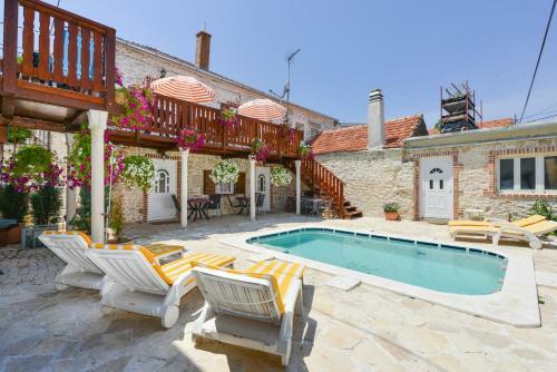 Apartamentos Studios Villa Romantica