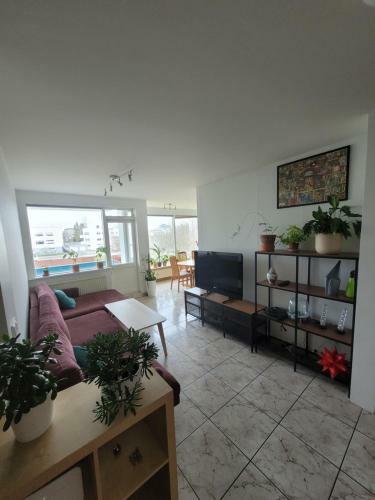 Private Room In A Share House. Good Location