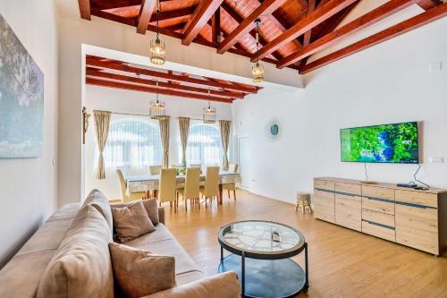 Villa Pacis