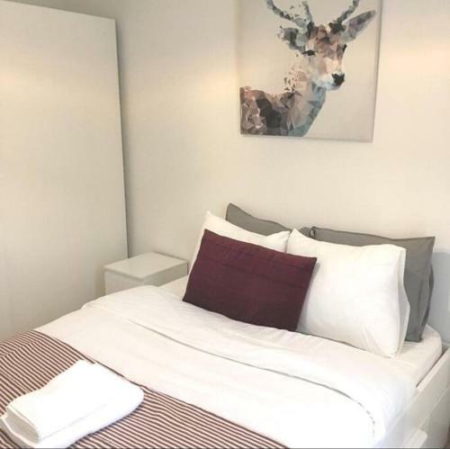 Apartamento Modern 3 Beds In Convenient Location