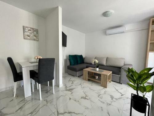 Apartamento Seascape - Relaxing Beach Home, Steps From The Water!
