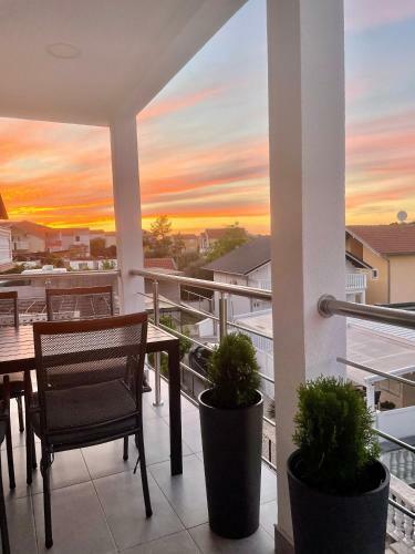 Apartamento Seascape - Relaxing Beach Home, Steps From The Water!