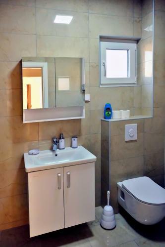 Hotel Aura Lux With Swimming Pool
