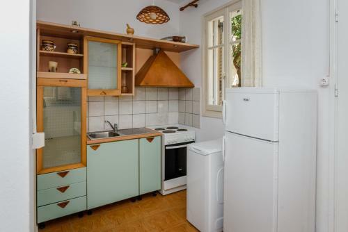 Zoe's House In Argostoli
