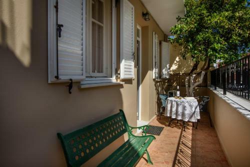 Zoe's House In Argostoli