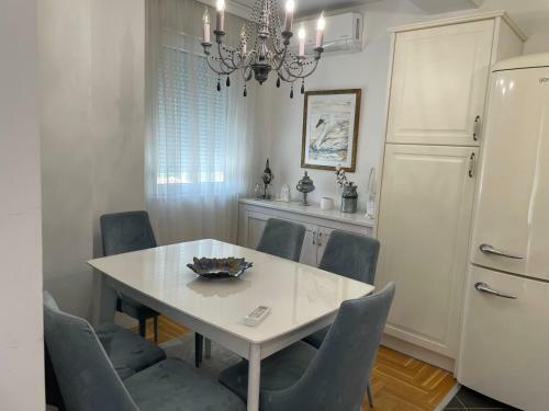 Pupin Luxury Apartment