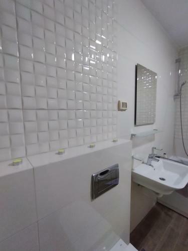 Amazing River View Apartment Podgorica