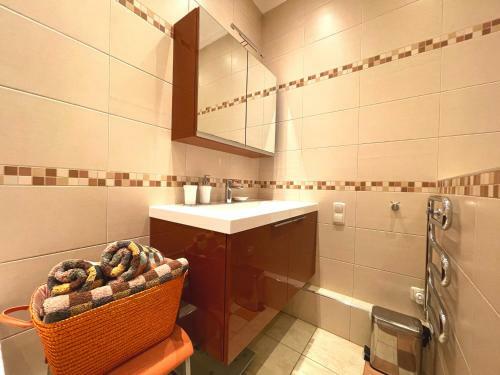 5th Line Apartment, 300m To The Beach