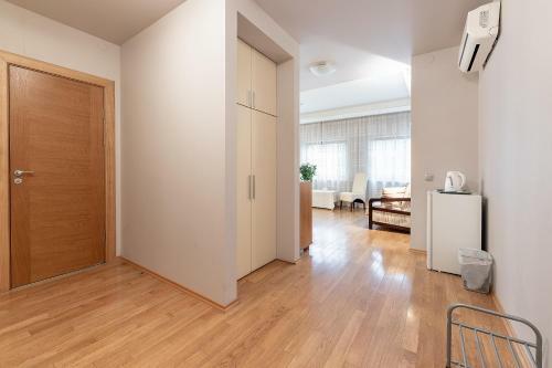 Hostal Room In Guest Room - Valensija - Large Suite