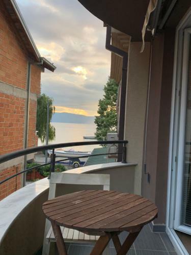 Hostal Restaurant & Apartments Lipa