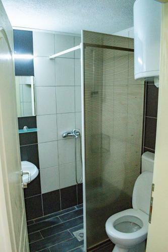 Hostal Restaurant & Apartments Lipa