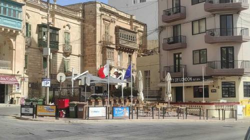 Hostal San Salvatore Home