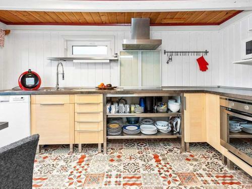 Holiday Home Midsund VII