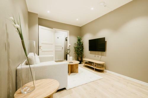 The Apartments - N�2