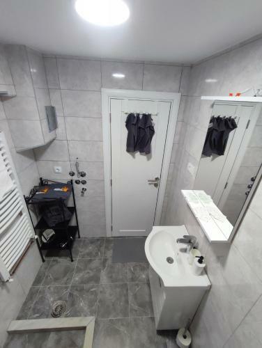 Apartamento Mitrovi?a Ku?a