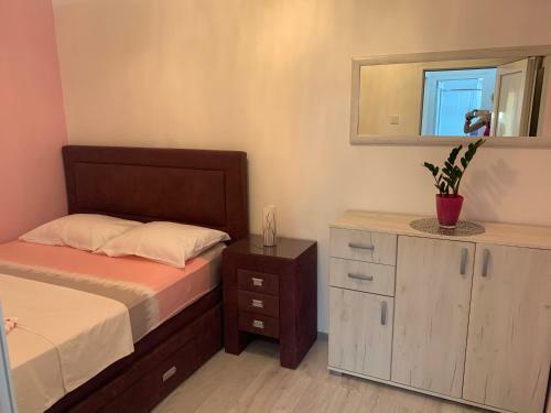 Hostal Vesna Apartments