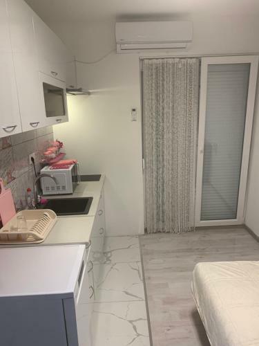 Hostal Vesna Apartments