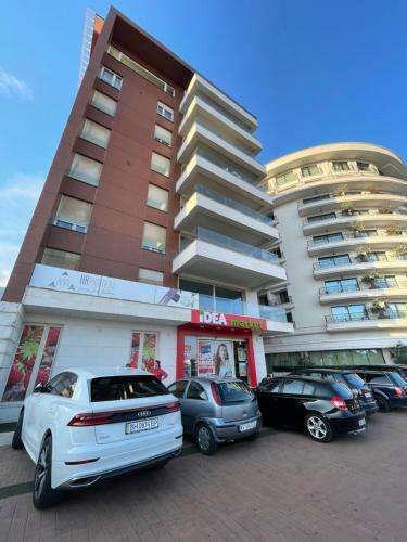 Sunny Boulevard Apartment